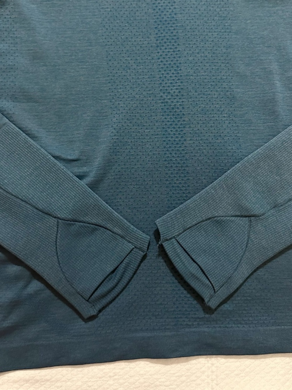 Lululemon Swiftly Tech Long Sleeve Shirt
2.0 *Race Length SZ 4 - Picture 8 of 9
